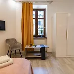 Great Base To Explore Cracow Apartman