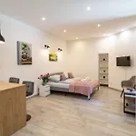 Great Base To Explore Cracow شقة كراكوفيا