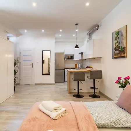 Great Base To Explore Cracow Apartmán
